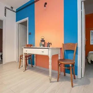 La Casa Di Marta , Genua Włochy