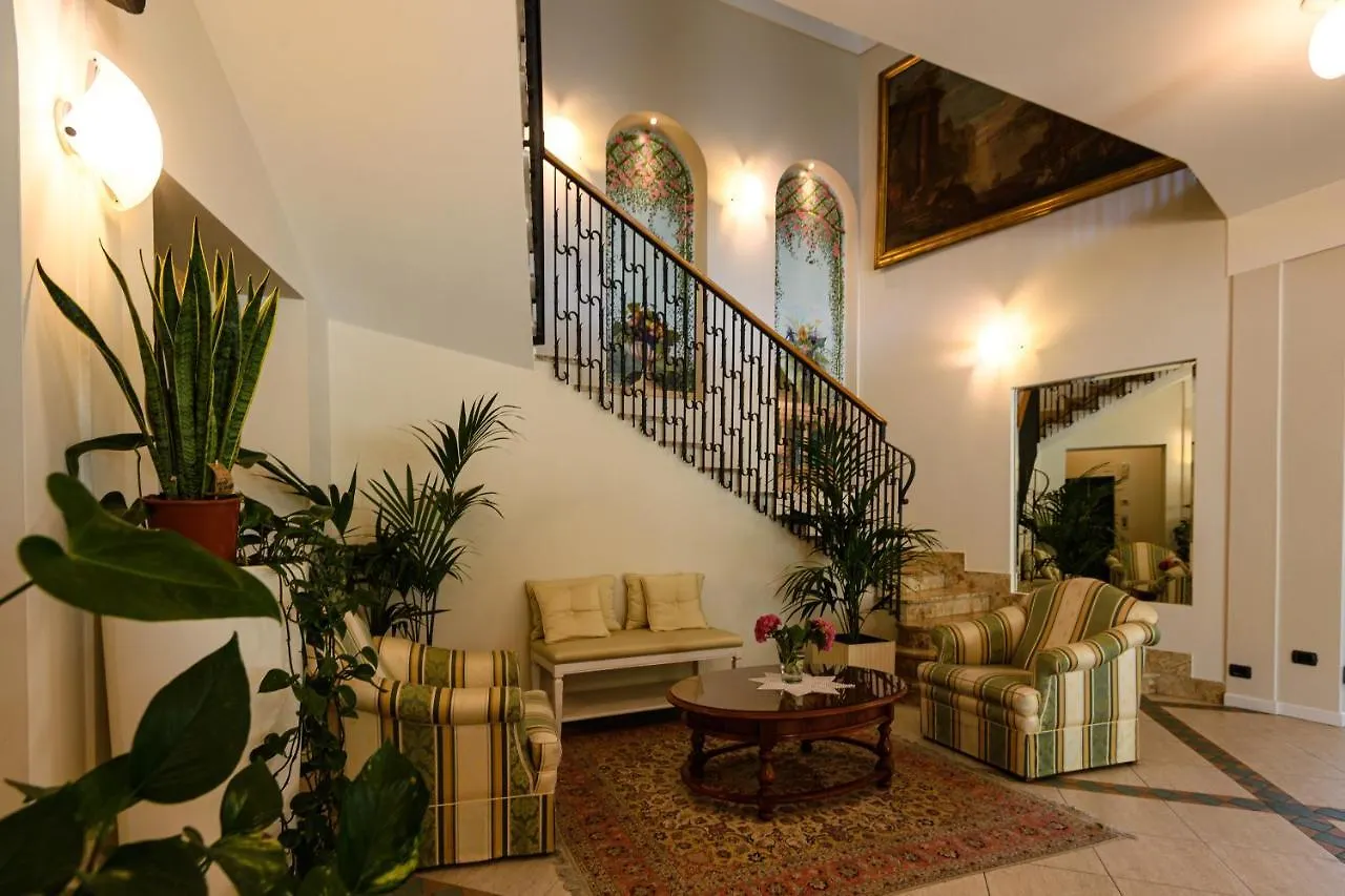 Villa Kinzica Sale Marasino Hotel