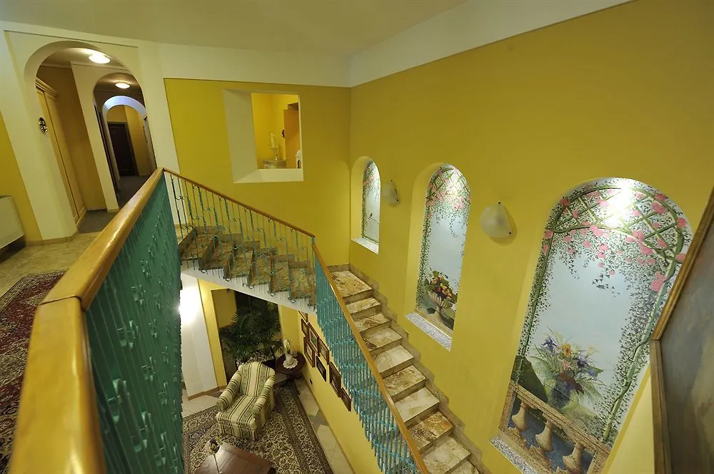Hotel Villa Kinzica Sale Marasino