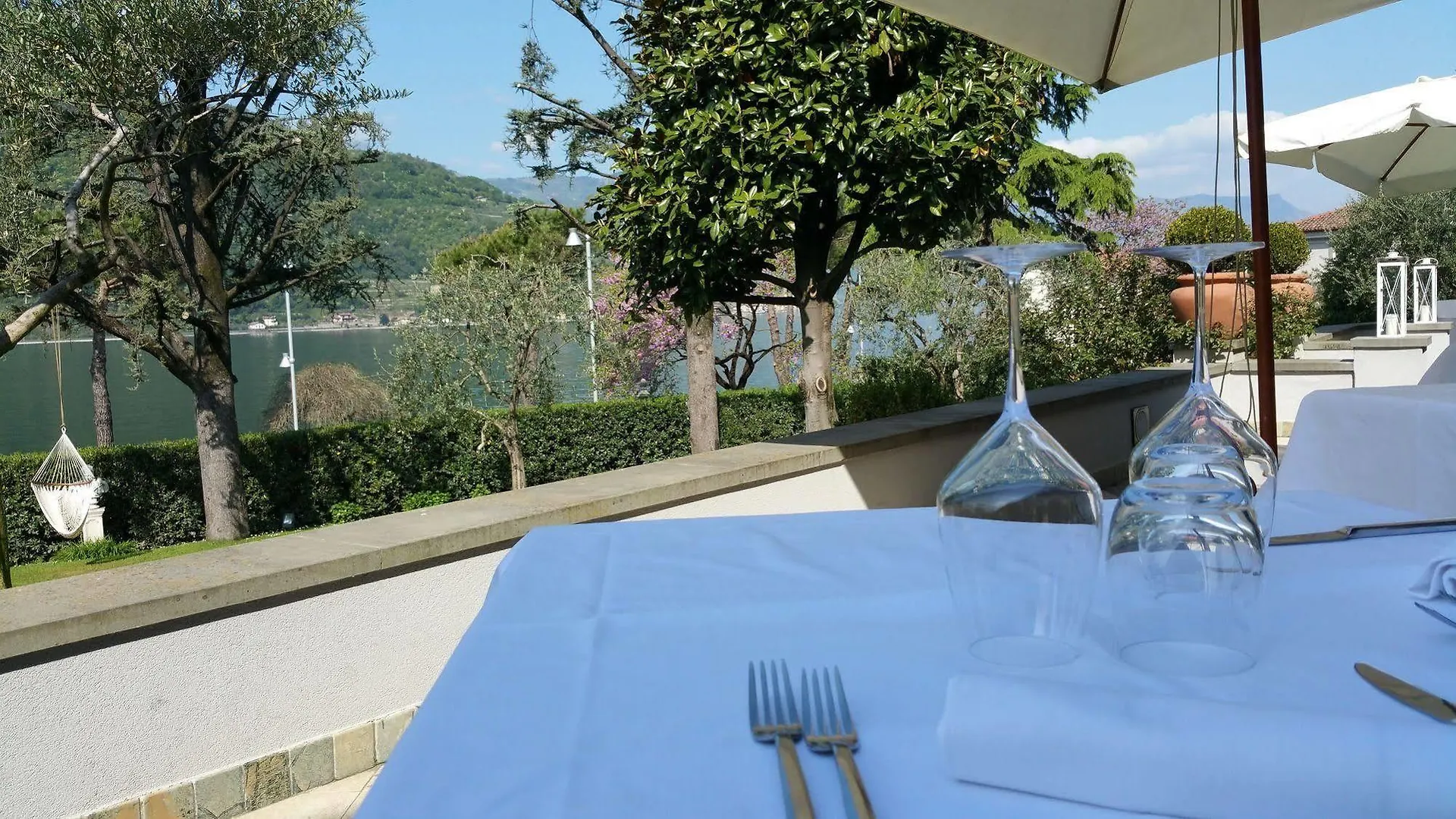 Villa Kinzica Sale Marasino Hotel